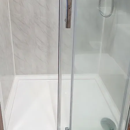 1 Tower Semesterbostad *